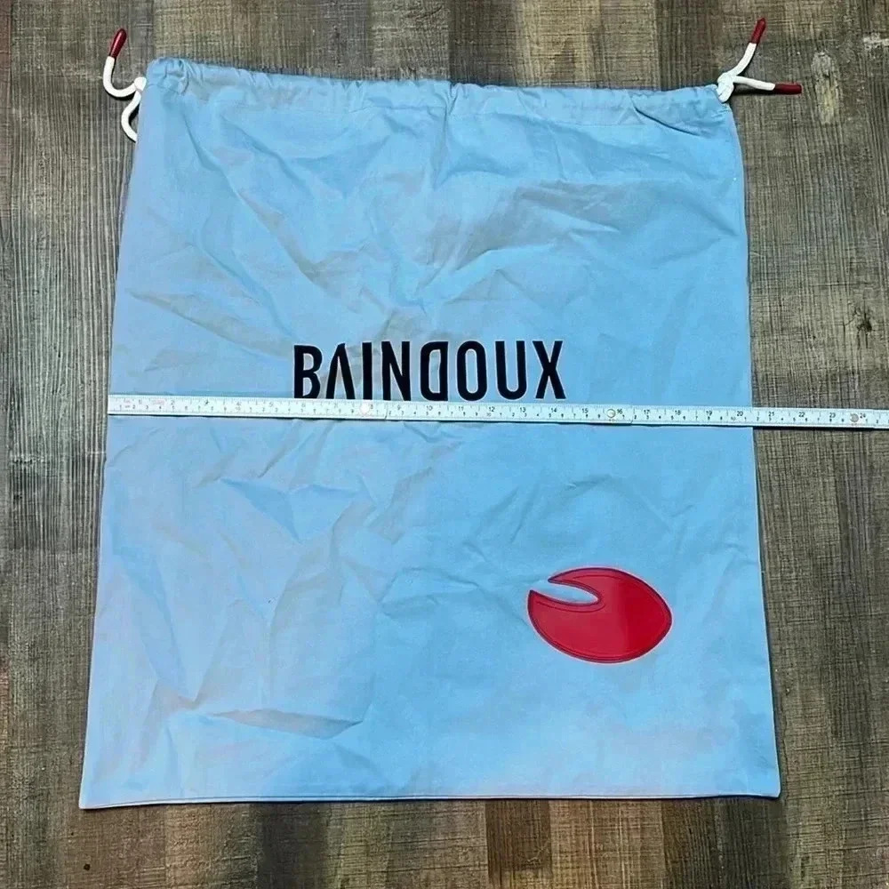 Baindoux dust bag. 20 inches wide x 23 inches high. 2 draw strings.